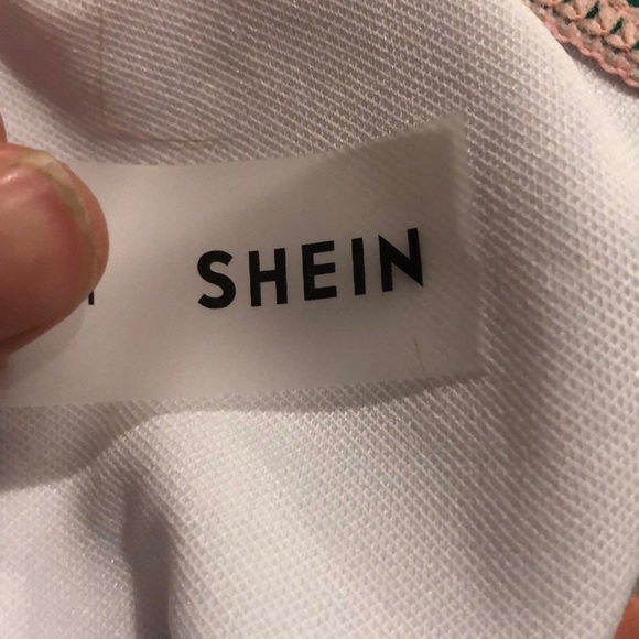 I’m selling this because it’s too small for me - Picture 2 of 2